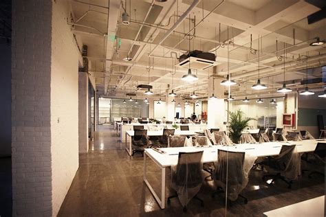 互联网公司办公室装修设计效果图_岚禾设计