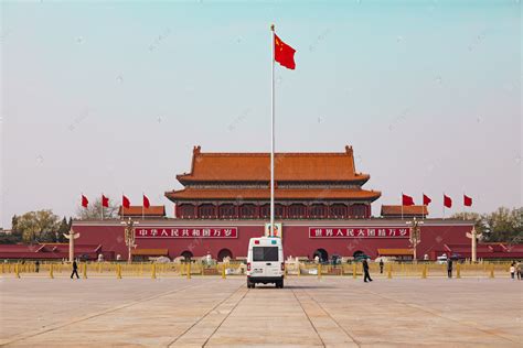 现场丨庆祝中华人民共和国成立70周年大会举行升旗仪式 - 中国军网
