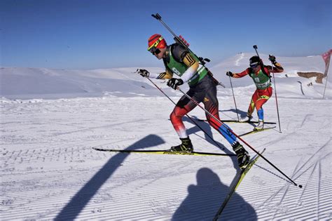 冬运会冬季两项男子追逐赛决赛赛况组图