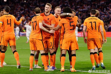 荷兰世界杯7连胜创队史记录！球迷：奔冠军去的打法_东方体育