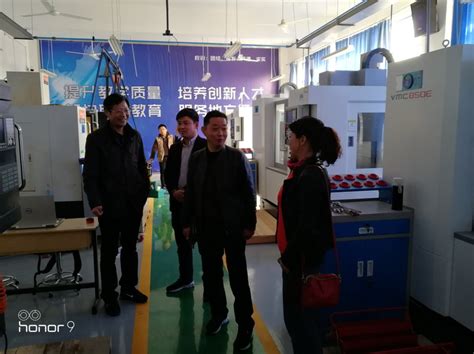 安徽中鑫模具产业发展有限公司领导考察机械工程学院