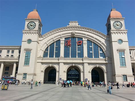 汉口火车站到武汉高铁站有多远？坐什么车比较方便-百度经验
