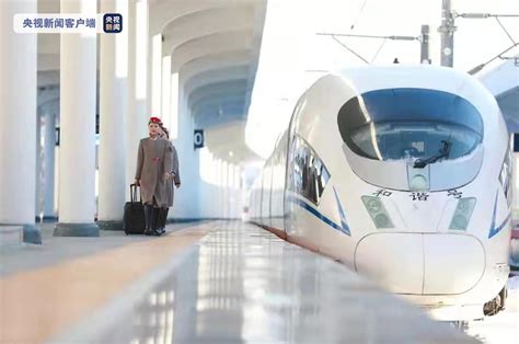 【图集】我国“最东”高铁正式开通：雪原中的牡佳高铁|界面新闻 · 影像