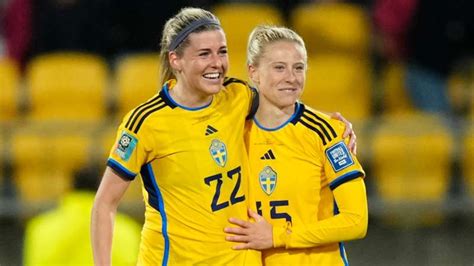 奥运女足：加拿大点球战胜瑞典夺冠，总比分4-3_东方体育