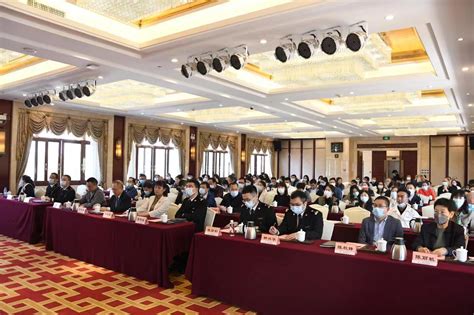 陈秋锋副院长应邀出席2022年度惠州市外经贸运行监测系统总结表彰会