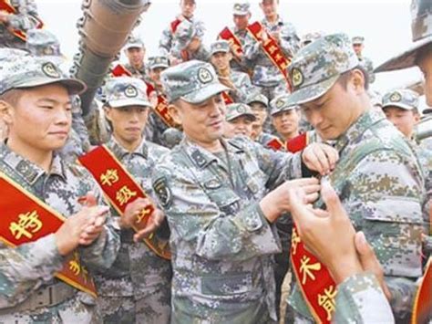 解读：解放军“10大王牌集团军”之一，曾驻守北京，4个步兵旅！|集团军|步兵|王牌_新浪新闻