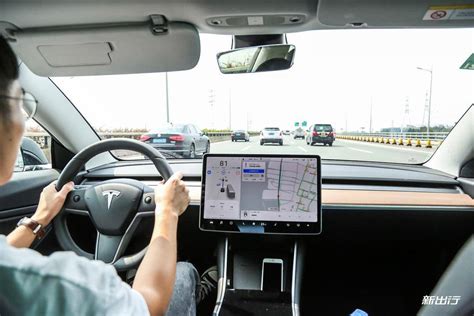 历数特斯拉自动驾驶5年进步：Autopilot从1.0走向FSD | 汽车之心