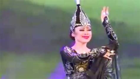 新疆首届哈萨克族舞蹈比赛 别有一番味道_凤凰网视频_凤凰网