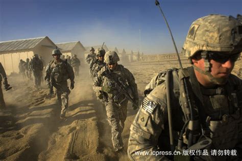 奥巴马宣布美军增兵阿富汗3万 2011年7月起撤出_新闻中心_新浪网