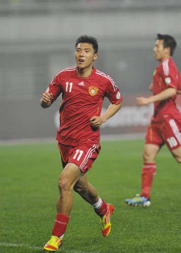 30选一！首位加盟葡超的中国球员，于大宝称自己“足够幸运”_凤凰网视频_凤凰网