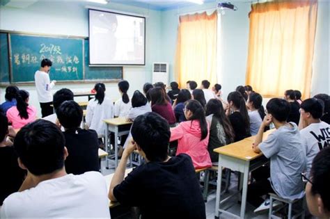 高中小语种班（俄语）常见问答 - 郑州基石中学