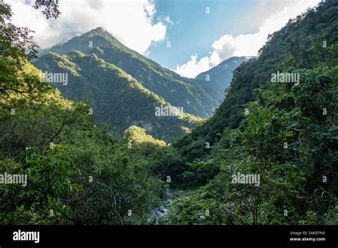 View at the gorge of the Liwu river, Taroko Gorge, Taroko National Park ...
