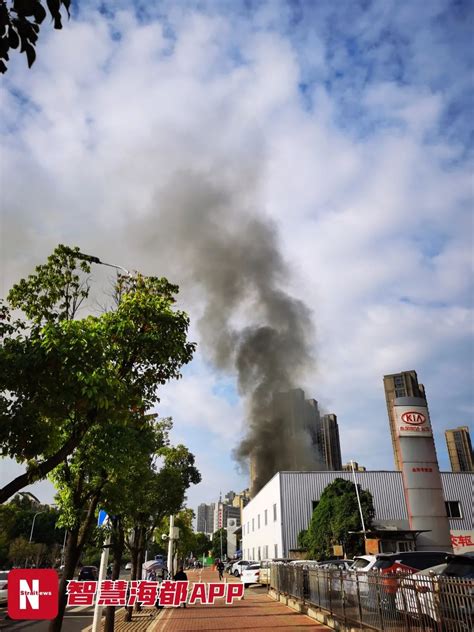 石狮一化纤厂突发大火 所幸工厂不上班无人受伤 - 城事要闻 - 东南网泉州频道