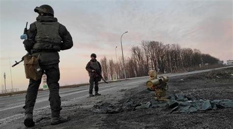 俄军在基辅西南方向瓦西里科夫市完成空降 枪声密集_新闻频道_中华网
