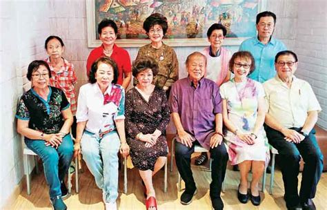 香港著名作家东瑞夫妇访问印华作协