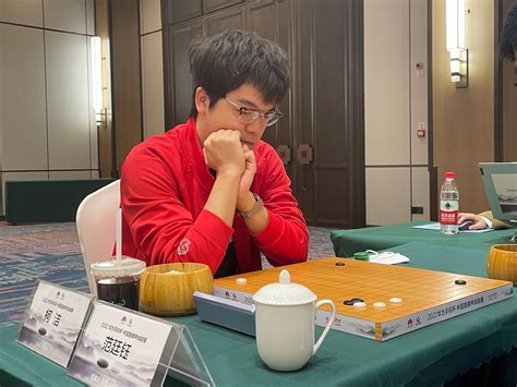 柯洁“霸榜”86个月终结！28岁李轩豪何以成为“中国围棋第一人”？
