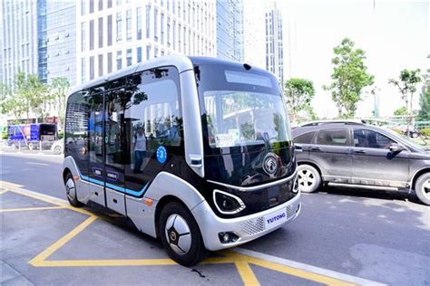 自动驾驶迈出重要一步 宇通5G智能公交开放道路试运行-大河新闻