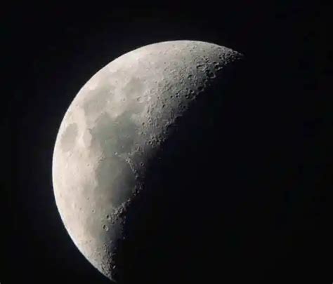 拍摄月亮的4个关键、3种风格和1条摄影法则，教你拍大月亮