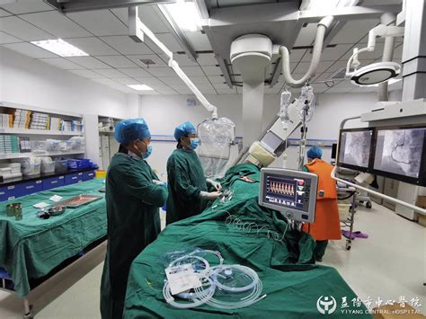 益阳市中心医院举行2017年度大型医疗操作技能考核 - 益阳市中心医院