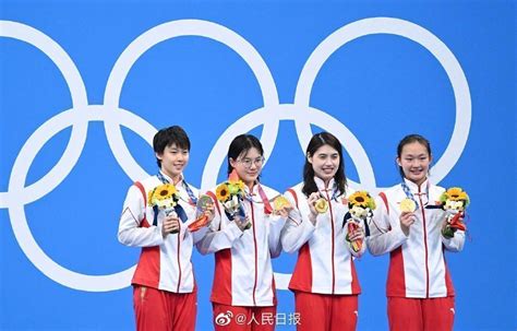 四朵金花缔造！中国游泳接力项目首次在奥运会夺冠-直播吧zhibo8.cc