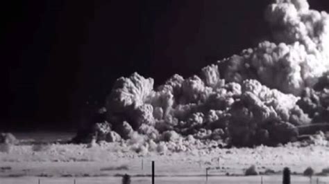 沙皇末日核弹爆炸原声视频，太吓人了😱_新浪新闻