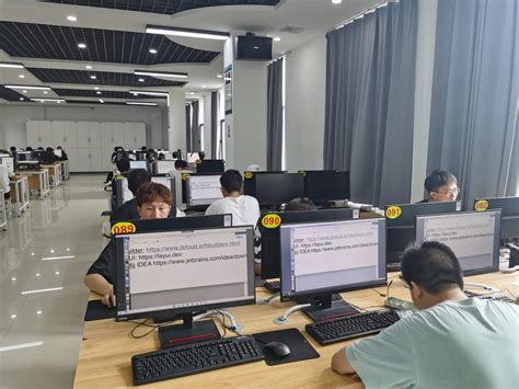 千锋为青海大学计算机技术与应用系学子提供Java实训课程，助力学子提升技术应用能力-凤凰教育