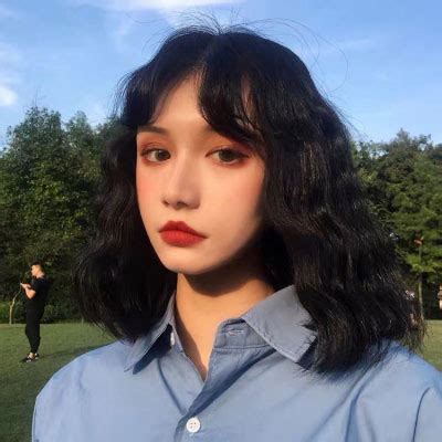 头像女生温柔侧脸霸气