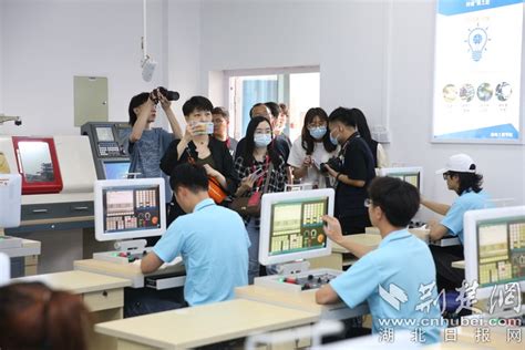 武汉光谷科技金融新十条发布，科技型企业或进一步受益