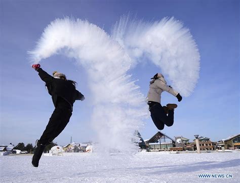 Snow in Mohe attracts tourists - Chinadaily.com.cn