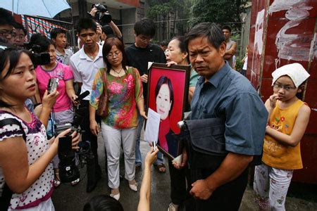 湖南女教师裸死案被告人讲述内心挣扎(图)_新闻中心_新浪网