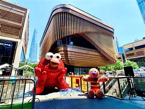 上海：武康大楼成网红打卡地-人民图片网