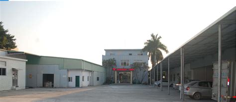 厂区介绍 - 专业塑胶运动场材料研发与生产-四川天宏泰安建筑工程有限公司