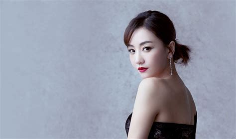 姓杨头像甜美女生图片