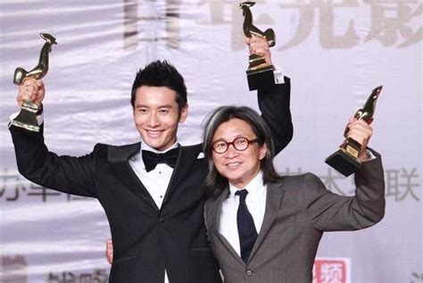 黄晓明获金鸡奖最佳男主，段奕宏全程无表情，这就是他本来的样子-搜狐大视野-搜狐新闻
