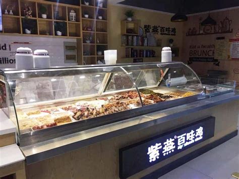 首届乐山国际美食节启幕 乐山在西博会上摆起百米“嘉州宴” - 封面新闻