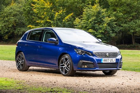 Refreshed Peugeot 308 hatch ready to pounce | CAR Magazine