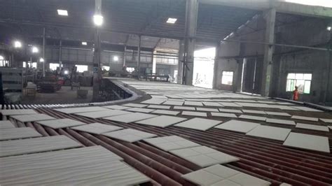 2016年第一片砖诞生，依诺企业新厂新貌开启新征程-品牌新闻-依诺岩板|瓷砖官网_广东质感岩板|瓷砖厂家！