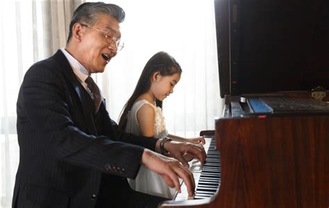 圆梦中老年钢琴学习 千尺学堂优质课程让中老年人学有所乐——人民政协网