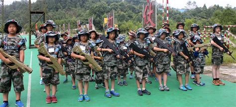 巅峰军事训练营——以军营纪律，打造高效高管团队-杭州巅峰团建