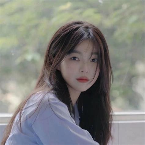 头像女生真人温柔自然