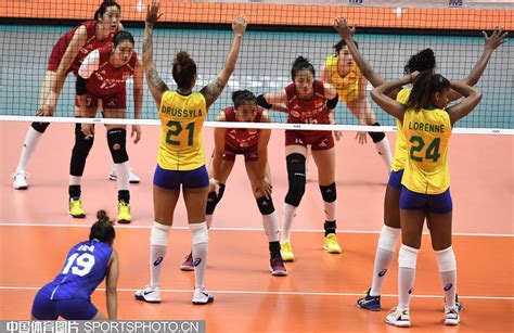 女排世界杯第二阶段 中国队3比2力克巴西队_新体育网