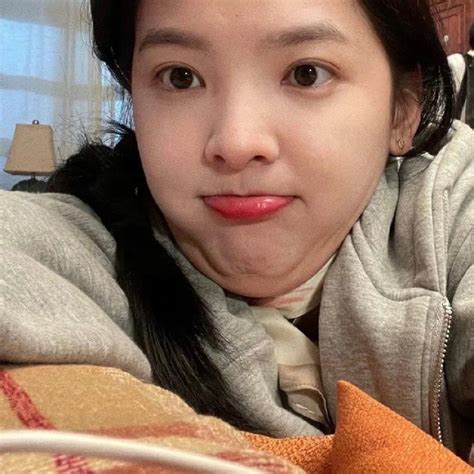 张若楠闺蜜头像图片