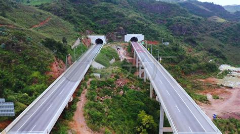 4K_航拍贵州山区高速公路交通枢纽_3840X2160_高清视频素材下载(编号:7381151)_实拍视频_光厂(VJ师网) www ...