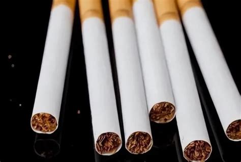 一、香烟里的尼古丁并不致癌！
