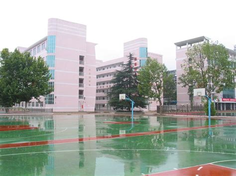 武汉市汉铁高级中学校园风采