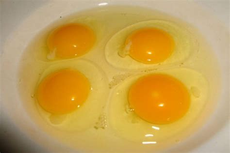 鸡蛋清的作用与功效 蛋清敷脸有这些好处(2) - 民福康健康