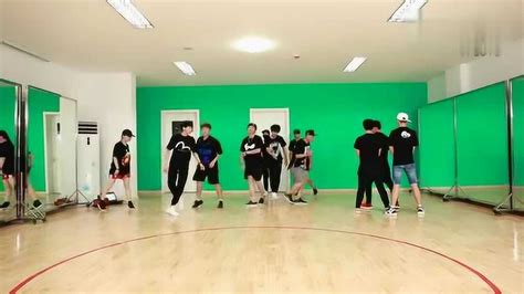 TFBOYS《是你》舞蹈练习室版MV首播