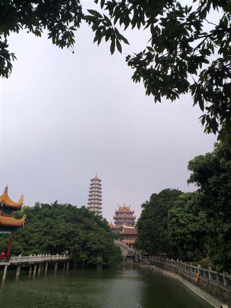 河南名气大的一座寺庙，是我国兴建的第一座官办寺院，就在洛阳|寺庙|名气|寺院_新浪新闻