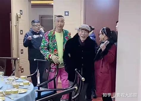 90岁杨少华近况堪忧，身体骨瘦如柴，行动更是不便需一直搀扶 - 知乎