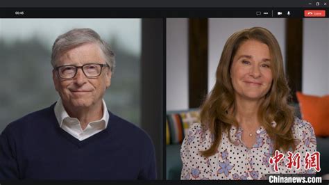 巴菲特：你不会因为忙碌而富有！ 当比尔·盖茨（Bill Gates）第一次见到沃伦·巴菲特（Warren Buffett）时，盖茨的母亲让他们 ...